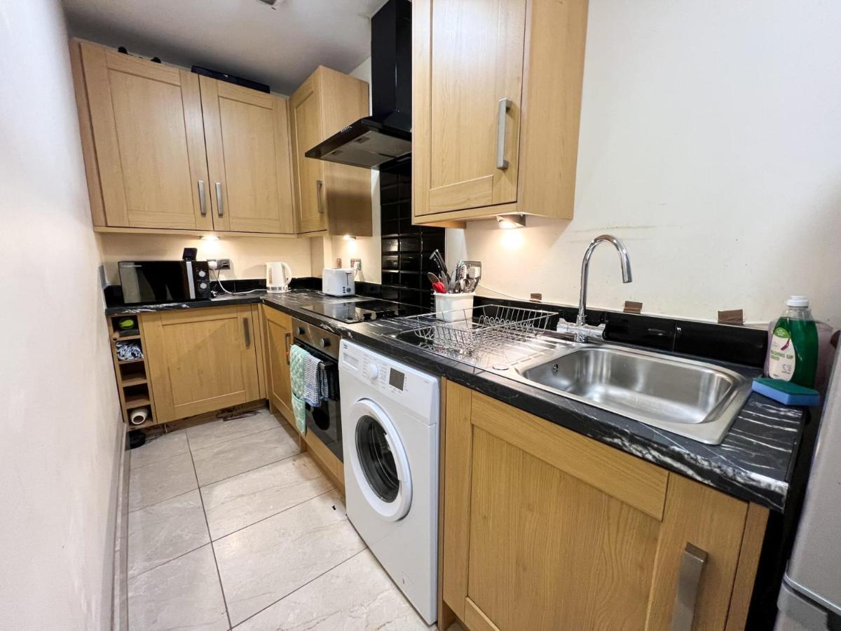 Convenient 2Br Flat Gorgie Edinburgh Apartman Kültér fotó
